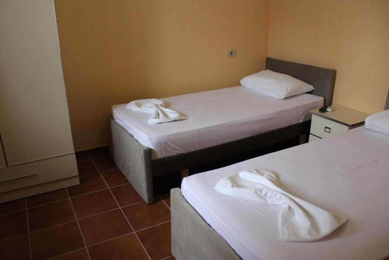 Hotel Athina Velipojë Extérieur photo