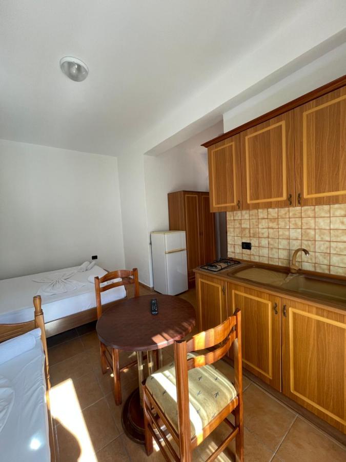 Hotel Athina Velipojë Extérieur photo