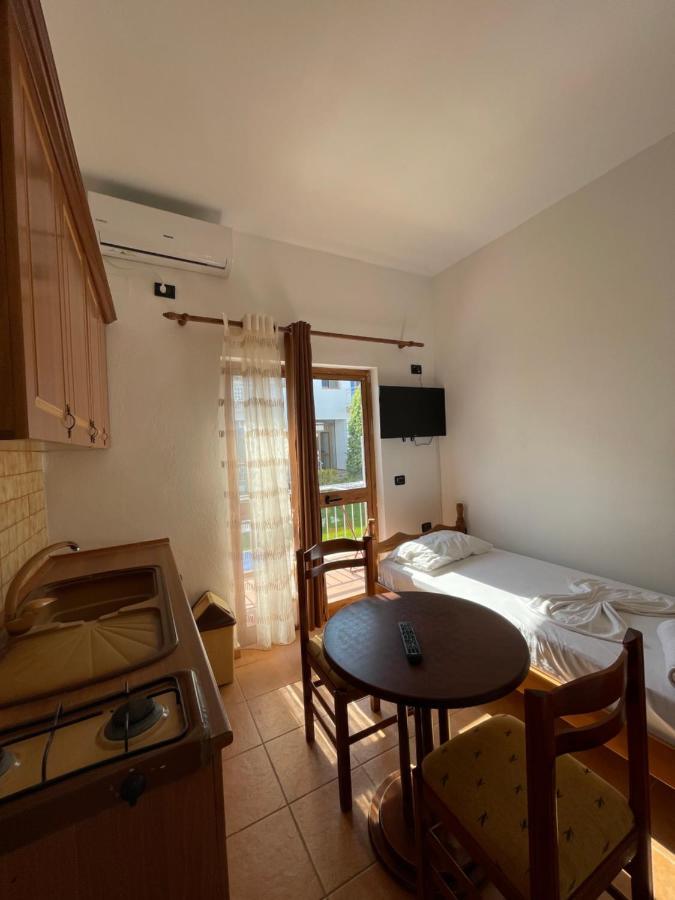 Hotel Athina Velipojë Extérieur photo