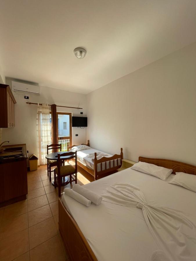 Hotel Athina Velipojë Extérieur photo