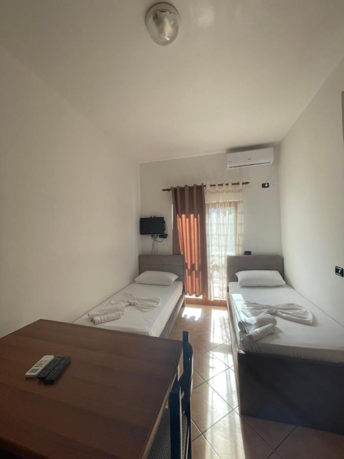 Hotel Athina Velipojë Extérieur photo